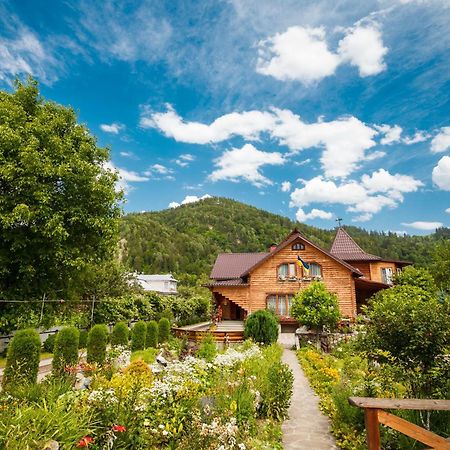 Хата Різьбяра Villa Byalobereska Eksteriør billede