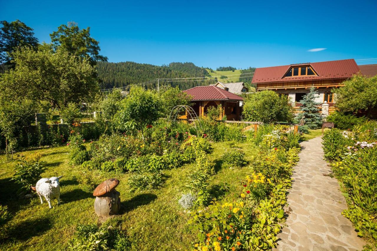 Хата Різьбяра Villa Byalobereska Eksteriør billede