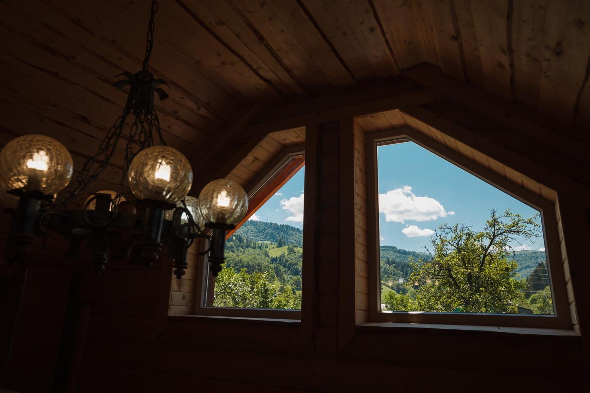 Хата Різьбяра Villa Byalobereska Værelse billede